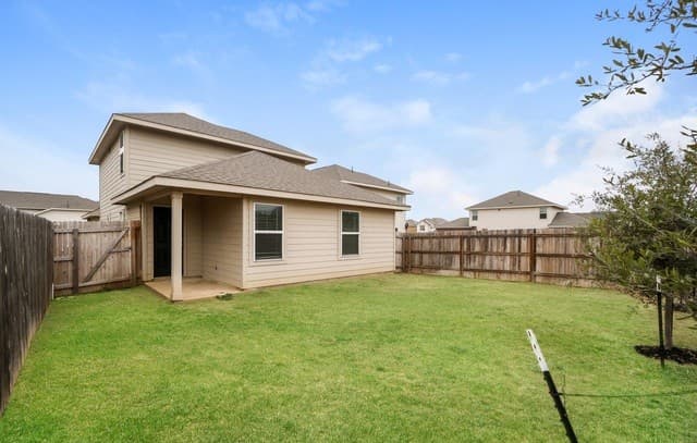 3-bedroom rental at 3811 Somers Crest in San Antonio, TX — photo 2