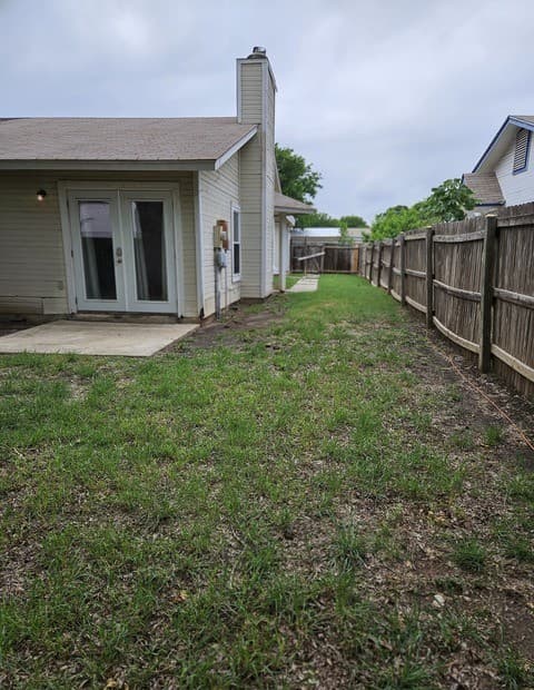 2-bedroom rental at 11750 Spring Life in San Antonio, TX — photo 3