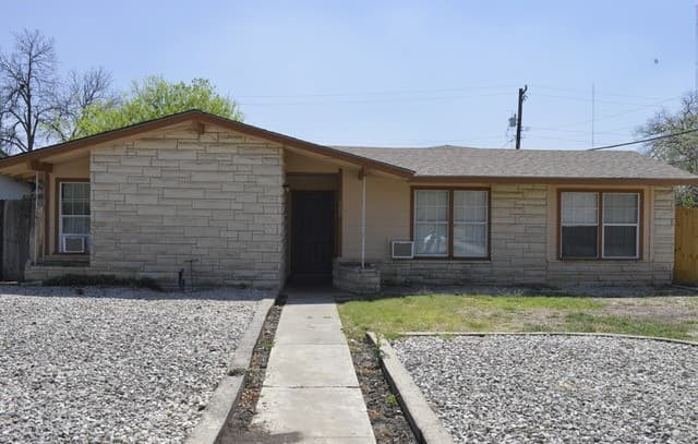 4-bedroom rental at 302 Artemis in San Antonio TX