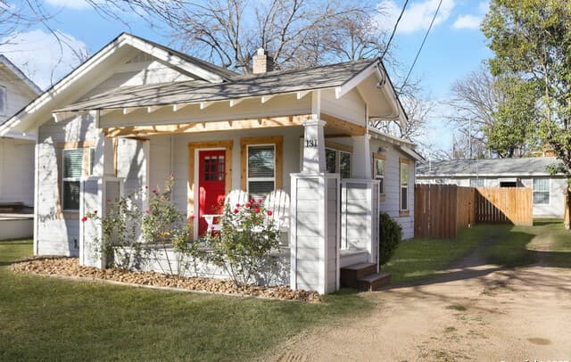 2-bedroom rental at 131 Klein St Unit 1 in San Antonio TX