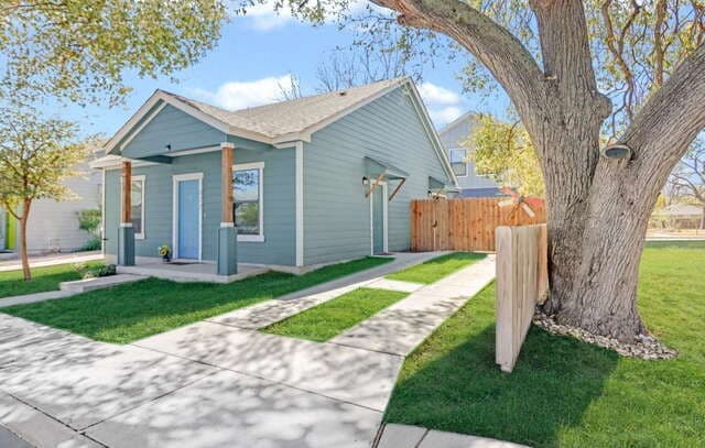 2-bedroom rental at 522 Arthur in San Antonio, TX — photo 3