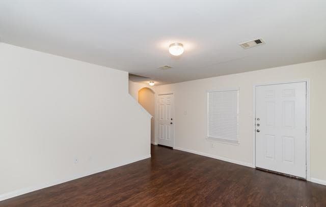 4-bedroom rental at 10514 Goose Way in San Antonio, TX — photo 4