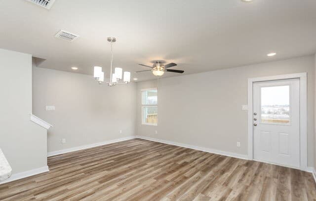 3-bedroom rental at 448 Abigail Aly in San Antonio, TX — photo 4