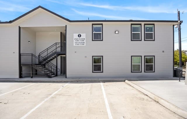 2-bedroom rental at 138 Ware Blvd Unit 1102 in San Antonio TX