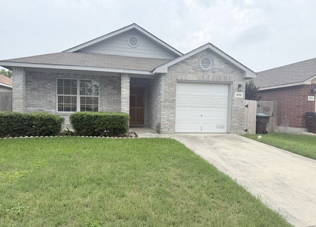 3-bedroom rental at 10722 Shaenpath in San Antonio TX