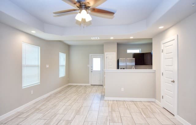3-bedroom rental at 8319 Via Pisa Unit UNIT 102 in San Antonio, TX — photo 5