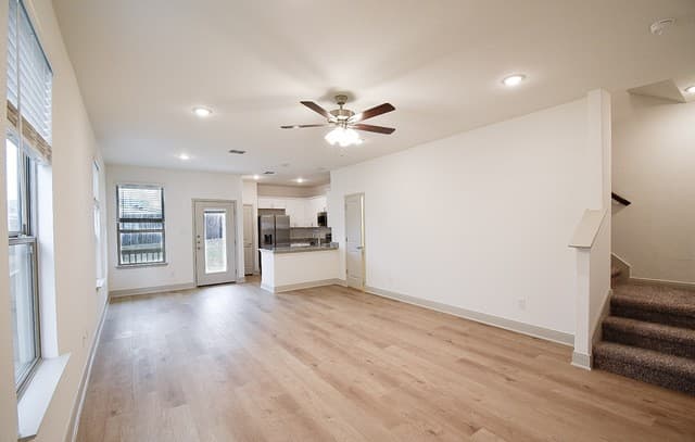 3-bedroom rental at 10211 Tulipwood Run Unit 101 in San Antonio TX