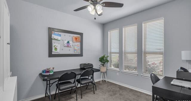 5-bedroom rental at 5526 Pin Pt in San Antonio, TX — photo 4