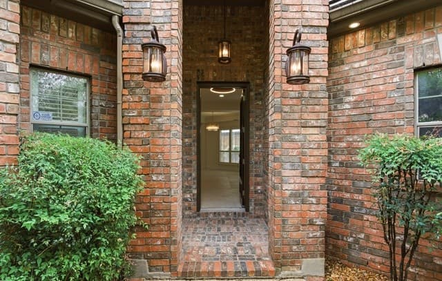 4-bedroom rental at 82 Westcourt ln in San Antonio, TX — photo 3