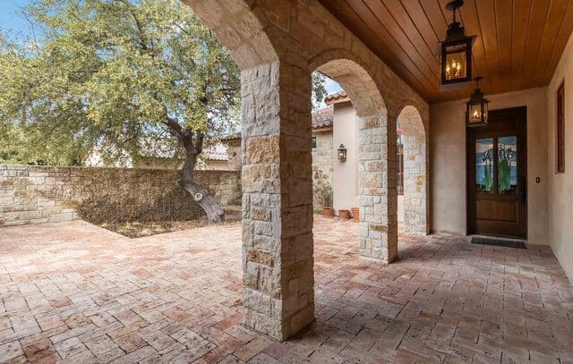 2-bedroom rental at 26 Di Lusso Dr in Boerne, TX — photo 5