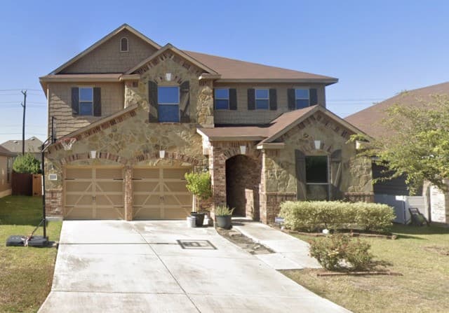 rental at 7335 Magnolia Blf in San Antonio TX