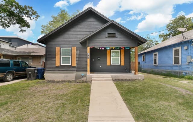 2-bedroom rental at 109 Utah St in San Antonio TX