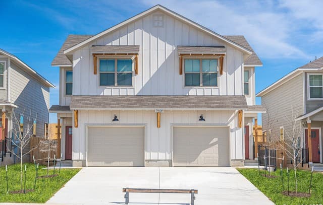 3-bedroom rental at 7545 Briarwood Pass Unit 101 in San Antonio TX