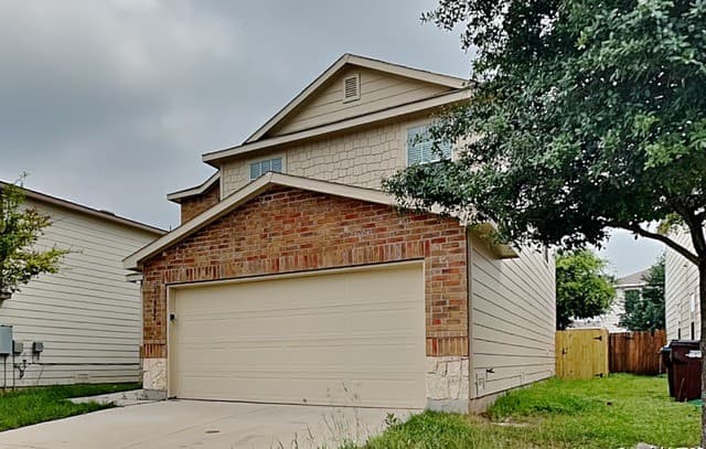 3-bedroom rental at 11922 Silver Coins in San Antonio TX