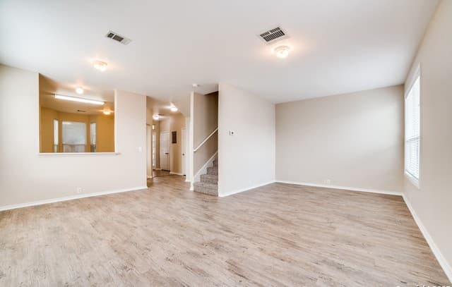 3-bedroom rental at 10208 Lateleaf Oak in San Antonio TX