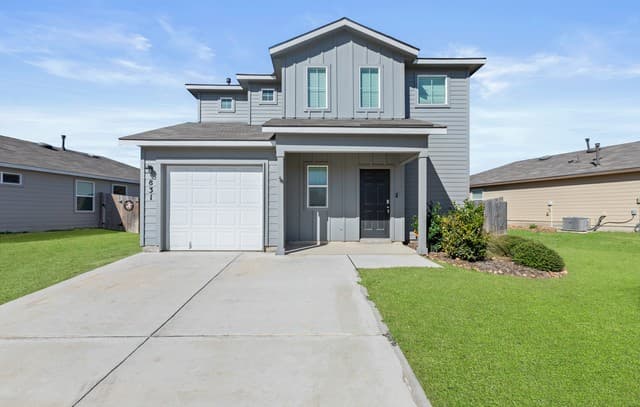 3-bedroom rental at 831 Cozumel Emerald in San Antonio TX