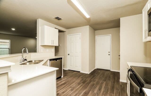 3-bedroom rental at 8919 Scarlett Place in San Antonio TX