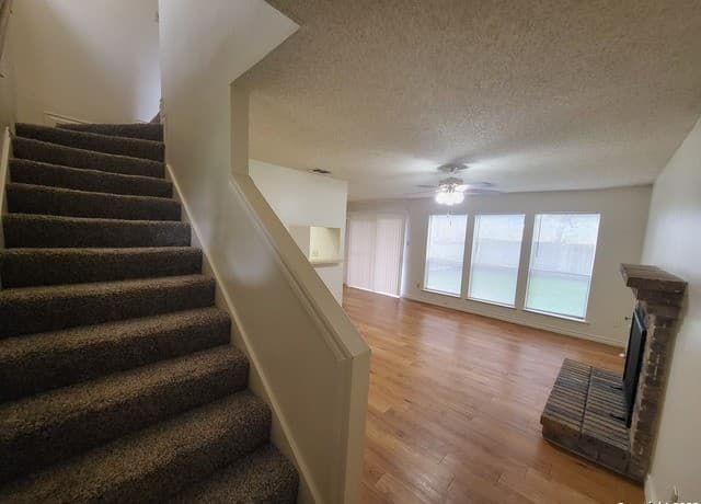 2-bedroom rental at 9928 Ardash Ln in San Antonio TX
