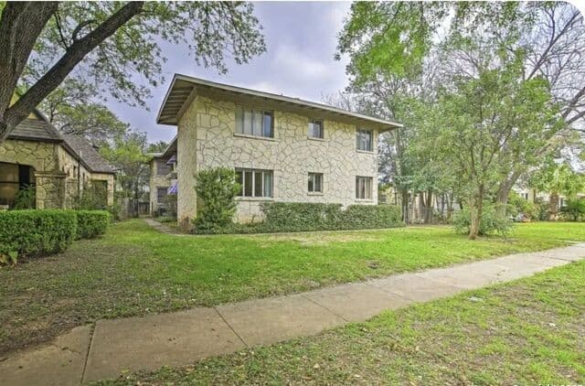 2-bedroom rental at 217 Lullwood Unit 3 in San Antonio TX