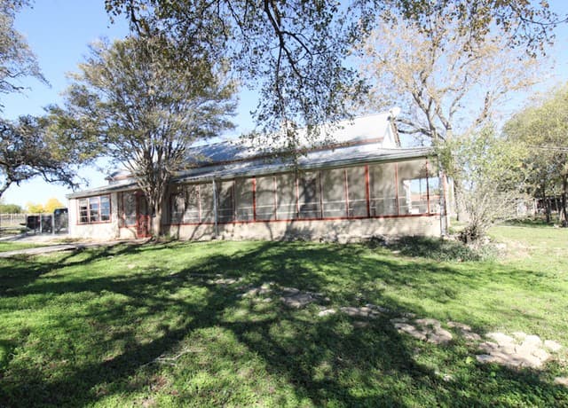 3-bedroom rental at 8811 Fm 471 in San Antonio TX