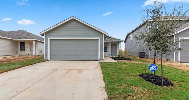 3-bedroom rental at 10814 Lillia Branch in San Antonio TX