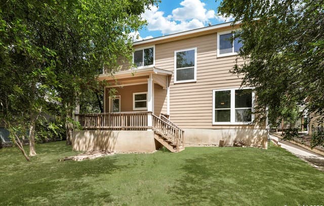 3-bedroom rental at 622 N Horn Run in San Antonio TX