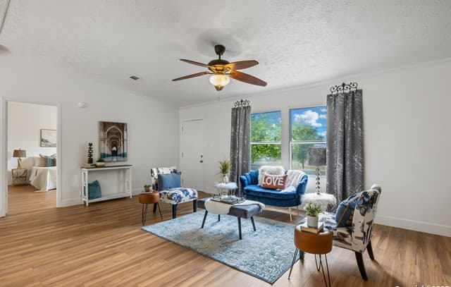 4-bedroom rental at 415 County Road 3822 in San Antonio TX