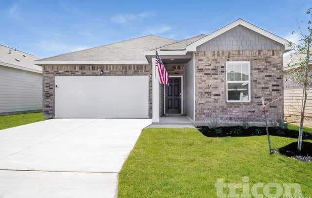 3-bedroom rental at 14371 Gunsight Pass in San Antonio TX