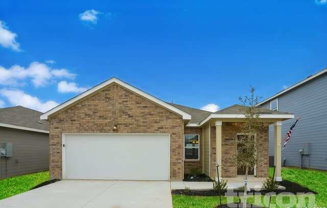 3-bedroom rental at 14367 Gunsight Pass in San Antonio TX