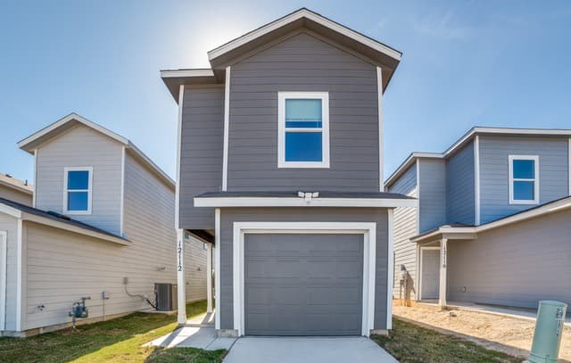 4-bedroom rental at 12112 La Cuchilla in San Antonio TX