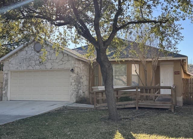 3-bedroom rental at 7315 Northallerton in Converse TX