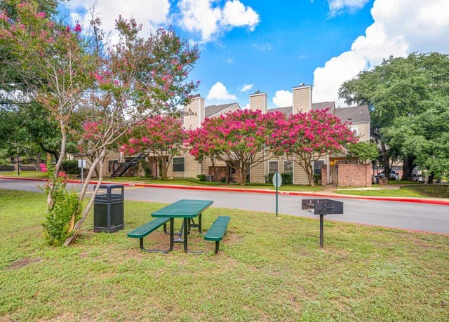 1-bedroom rental at 11610 Vance Jackson Unit 413 in San Antonio TX