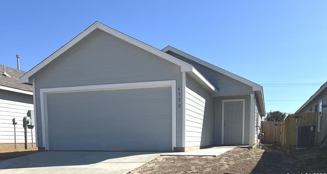 3-bedroom rental at 6922 Biotite Ridge in Elmendorf TX