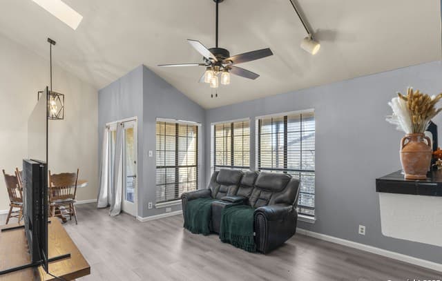 2-bedroom rental at 6100 Woodlake Unit 312 in San Antonio TX