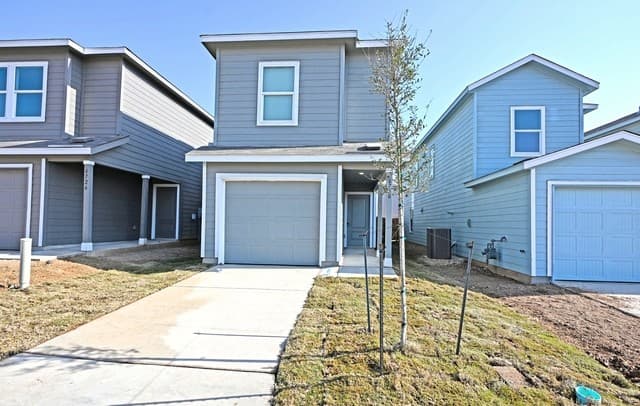 3-bedroom rental at 6730 Marble Ridge in Elmendorf TX