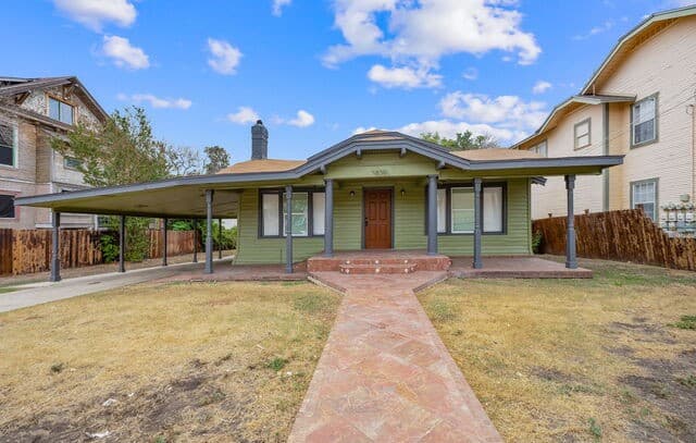 3-bedroom rental at 636 Rigsby in San Antonio TX