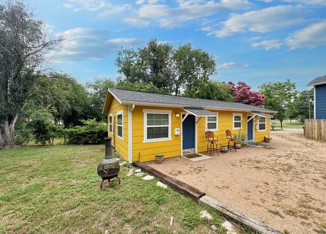 1-bedroom rental at 726 Denver Blvd Unit 3 in San Antonio TX