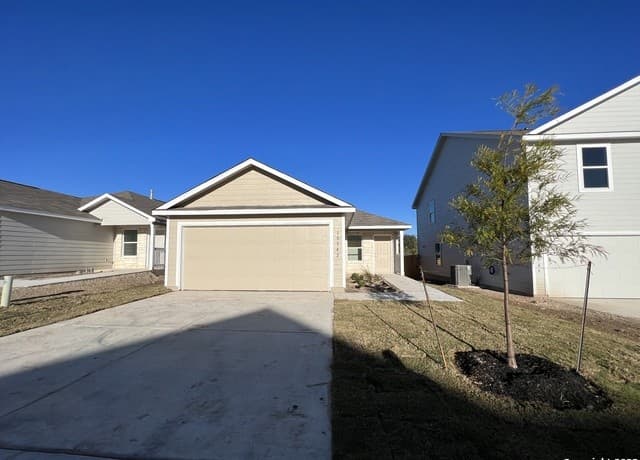 3-bedroom rental at 10542 Nye Pass in San Antonio TX