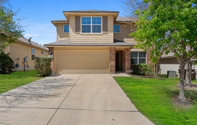 5-bedroom rental at 252 Elisabeth Run in San Antonio TX