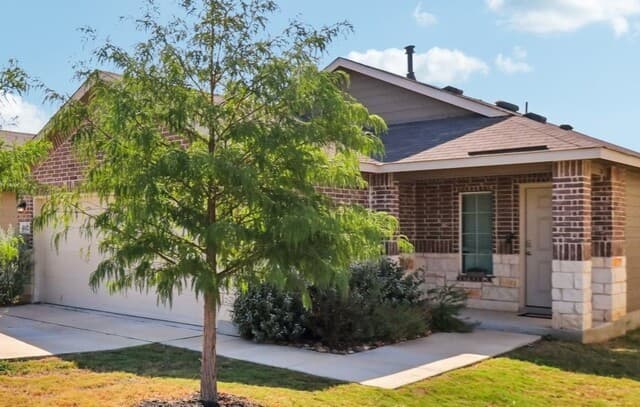 3-bedroom rental at 4042 Bay Leaf Loop in Von Ormy TX